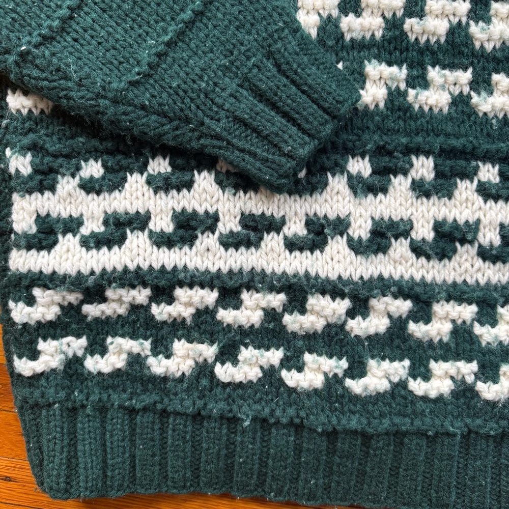 π SOLD π Vintage 80s Chunky Knit Wool Blend Green White Sweater ~ Size M - Picture 7 of 7